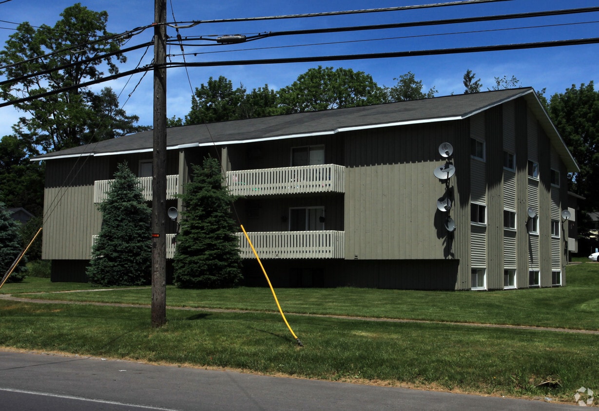 Chestnut Apartrments Apartments in Phoenix, NY