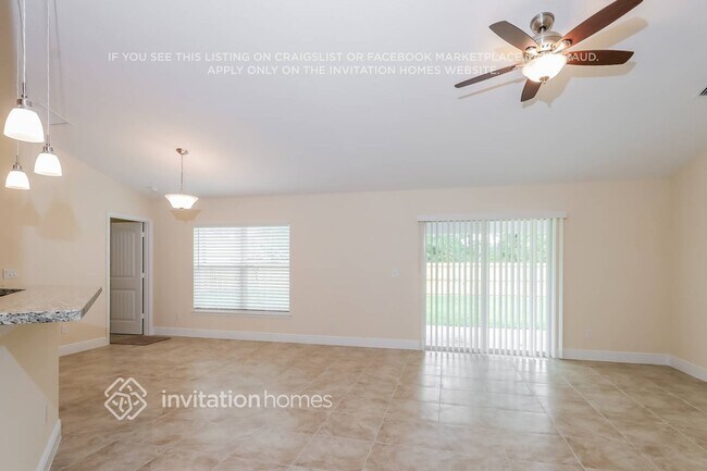 Foto del edificio - 3182 SW Dimattia St