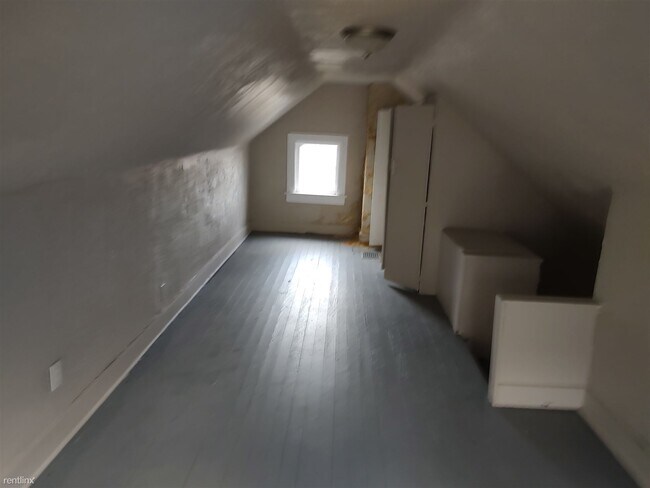 Building Photo - 3 br, 1 bath House - 1603 Manchester Road