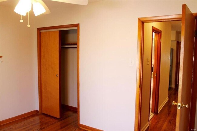 Foto del edificio - Move in Ready!!