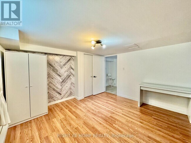 Photo du bâtiment - 1196 Avenue Rd