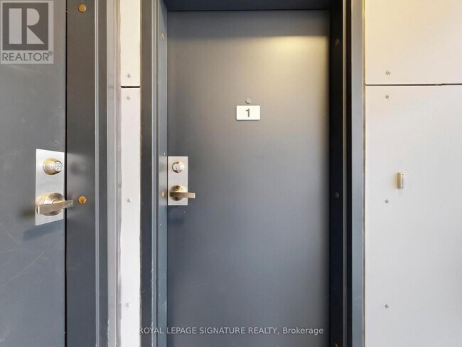 Photo du bâtiment - 1455 O'Connor Dr