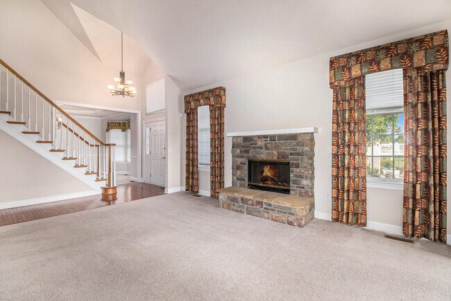 Building Photo - 26030 Island Lake Dr