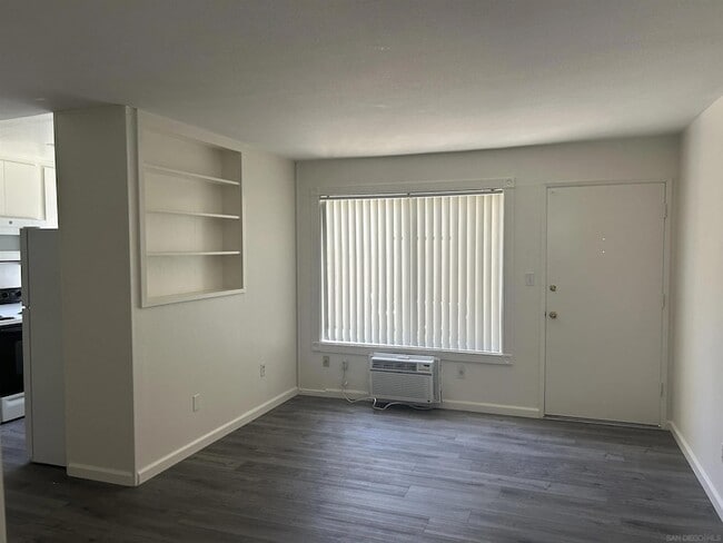 Building Photo - 4443 Kansas St