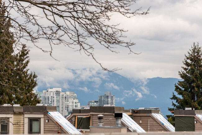 Photo du bâtiment - 1985 W 8th Ave