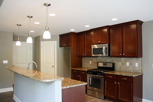 Building Photo - 4504 Weybridge Dr