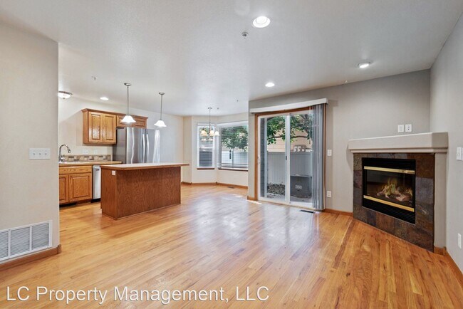 Building Photo - 3 br, 3.5 bath House - 1408 S California Ave