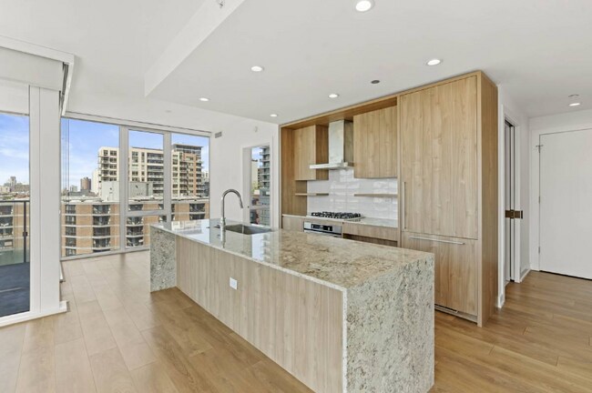 Foto del edificio - 298 W Hill St