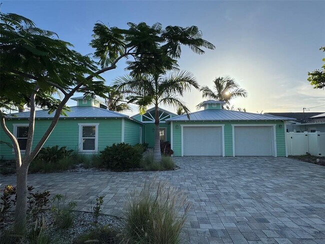 Foto del edificio - 4604 Bay Crest Dr