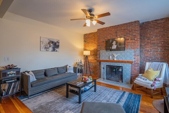 Foto del edificio - 8 Humboldt Ave