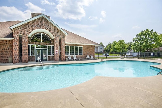 Resort Style Pool - Creekside at Bellemeade