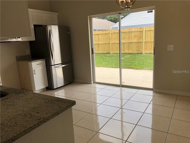 Building Photo - 30207 Double Dr