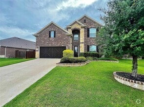 Building Photo - 3200 Treyburn Ln