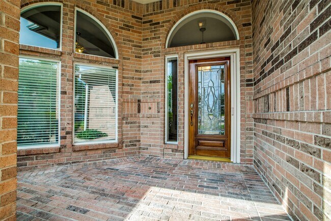 Foto del edificio - 13661 Lakeside Pl Dr