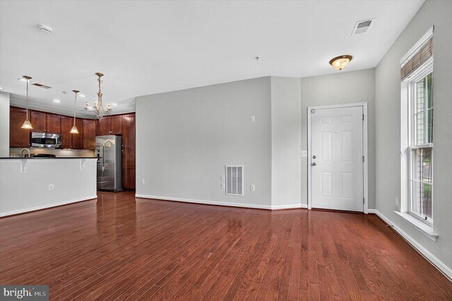 Foto del edificio - 43845 Centergate Dr