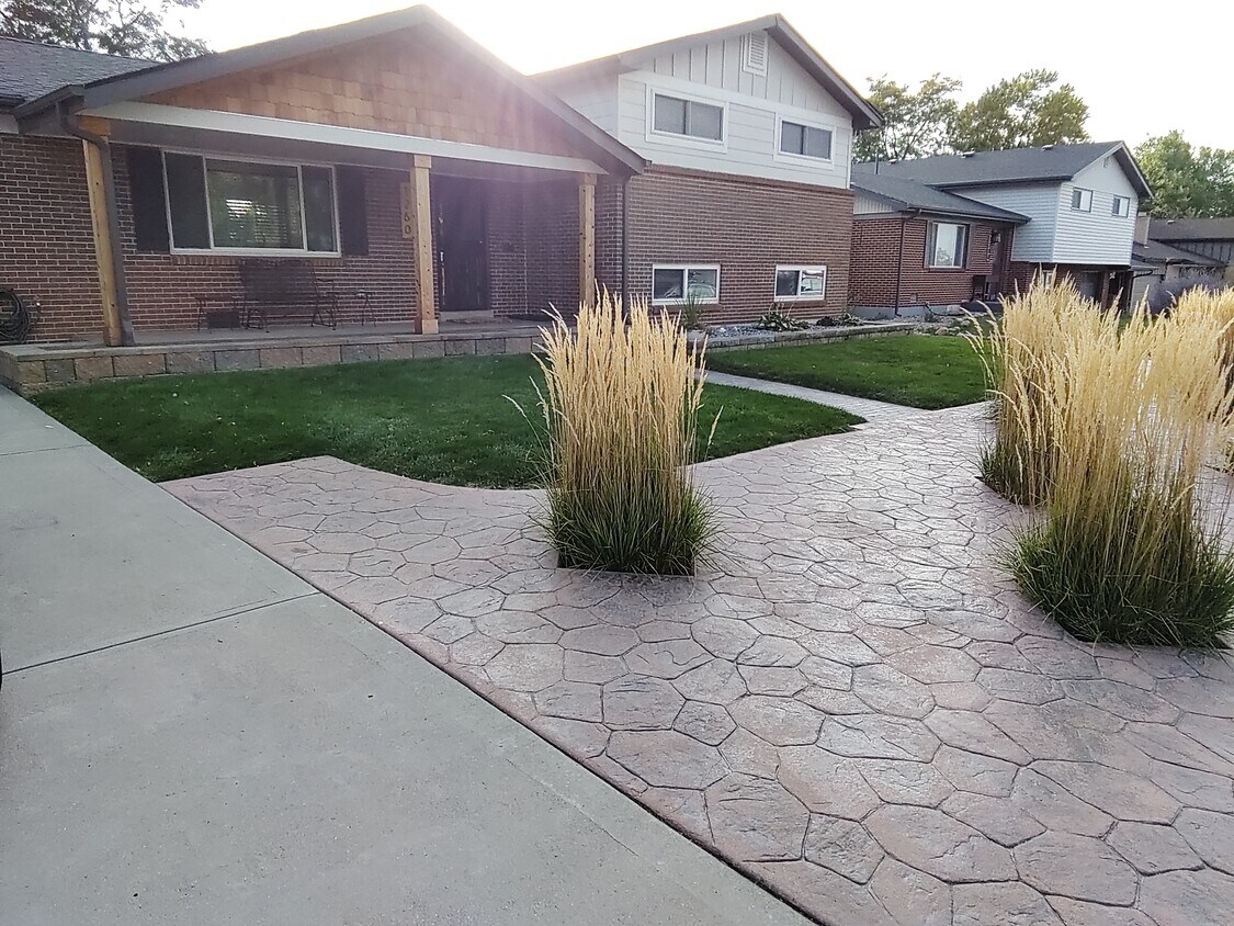 Primary Photo - 1260 Kennedy Dr
