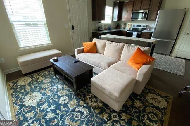 Foto del edificio - 513 Highwood Ln