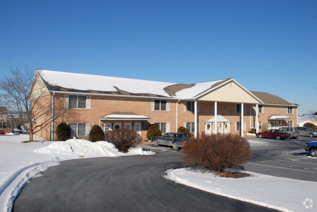 Building Photo - Colonial Apartments