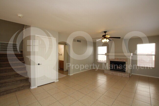 Foto del edificio - 6626 E Raftriver St