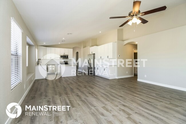 Building Photo - 8402 S 20th Pl