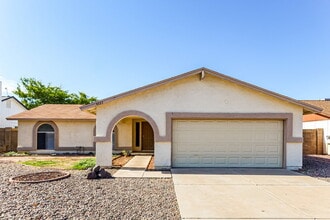 Building Photo - 4323 W Piute Ave