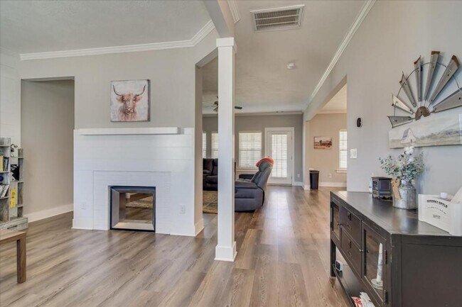 Foto del edificio - 412 Barrow Ln