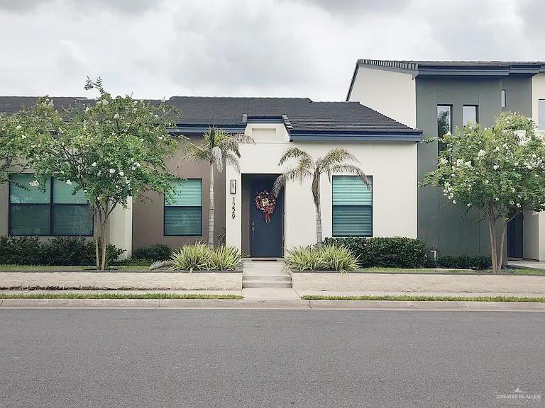 Foto principal - 1229 Ozark Ave