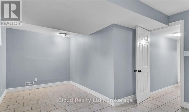 Building Photo - 967 Prosperity Ct