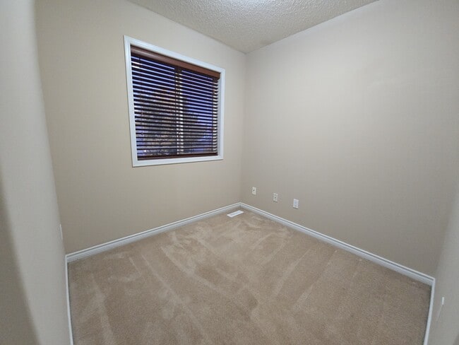 Building Photo - 3215-3226 26 Ave NW