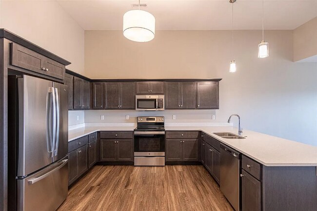 Foto del edificio - 2869 Spring Rose Cir