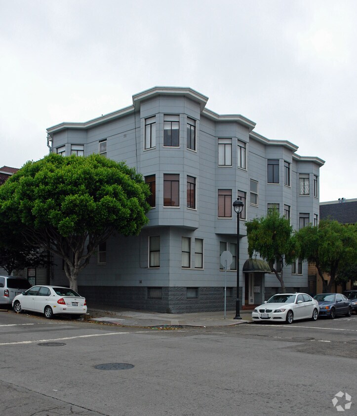 Building Photo - 301 Hugo St