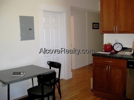 Foto del edificio - 364 Highland Ave