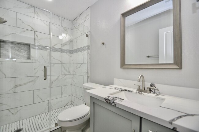 Foto del edificio - 734 Hambrick Ct