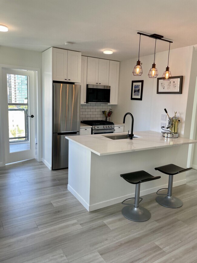 Photo du bâtiment - 928-1928 Richards St