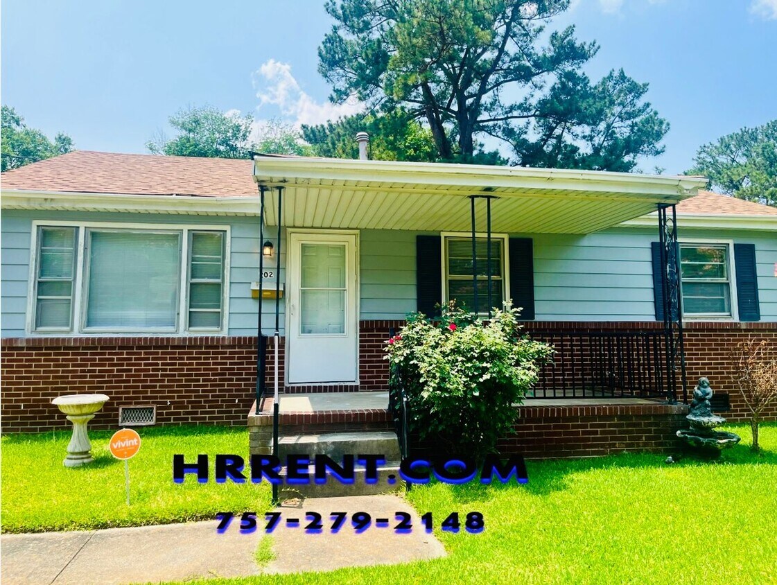 Foto principal - Charming 3 Bedroom 1 Bath Home located in ...