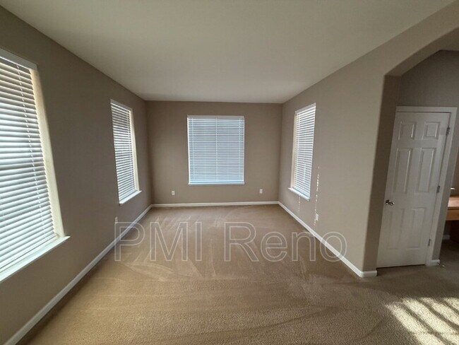 Foto del edificio - 9070 Jack Hammer Ct