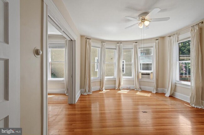 Foto del edificio - 5602 39th St NW