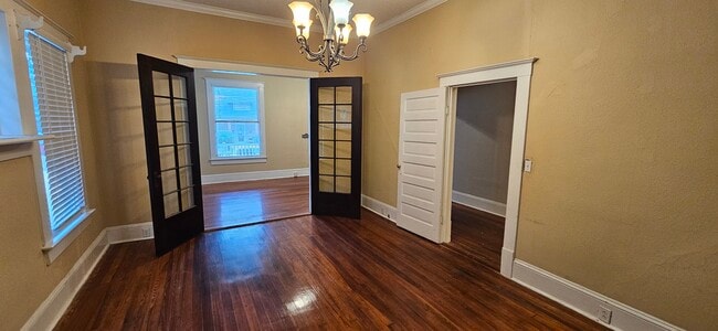 Building Photo - 2533 English Ave