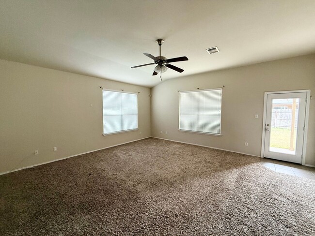 Building Photo - 6628 La Sol Ln
