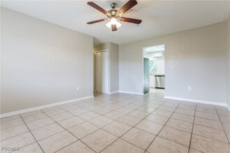 Building Photo - 282 Lorraine Ave