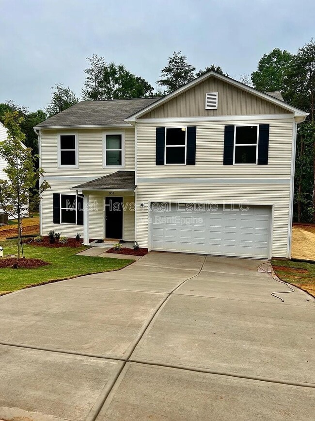 Building Photo - 1459 Cannan Mountain Dr