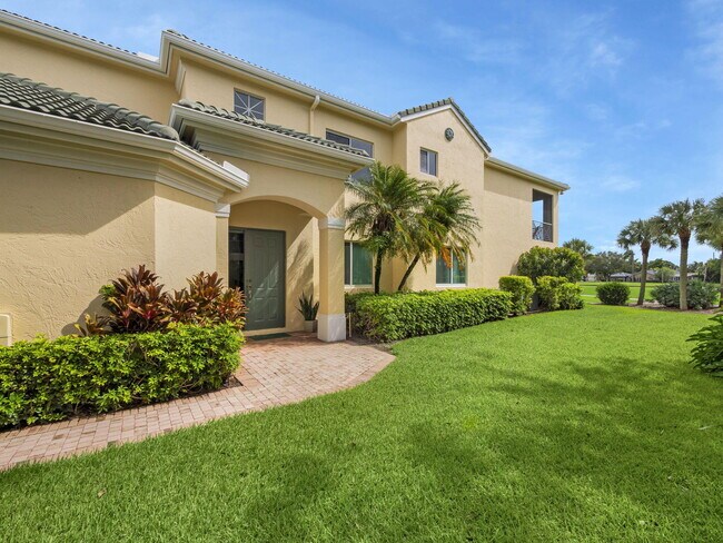 Building Photo - 118 Palm Point Cir
