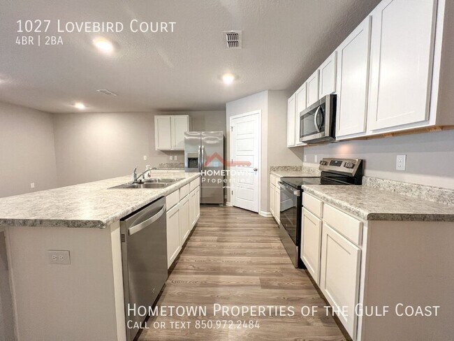 Building Photo - 1027 Lovebird Ct