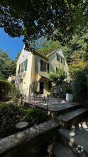 Building Photo - 354 Sarles Ln