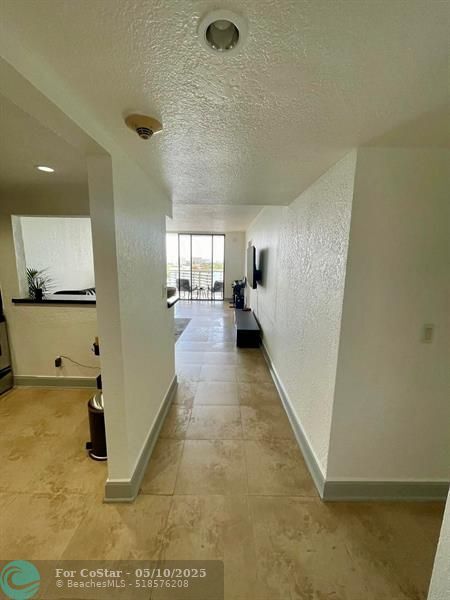 Building Photo - 13499 Biscayne Blvd