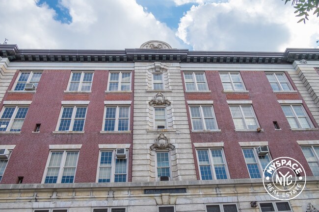 Foto del edificio - 761 Prospect Pl