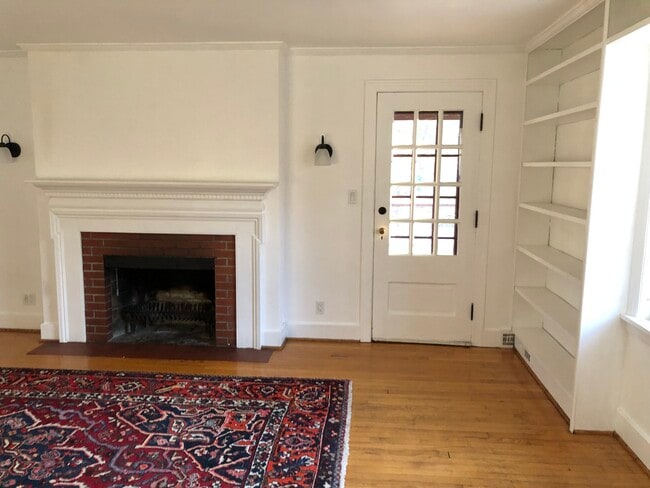 Living room - 10 Darroch Rd