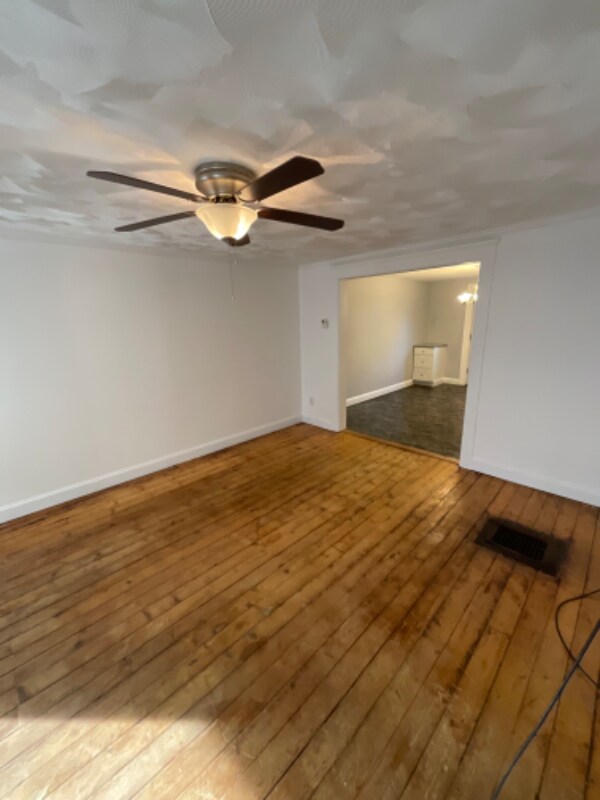 10 Orchard St, Oyster Bay, NY 11771 House Rental in Oyster Bay, NY