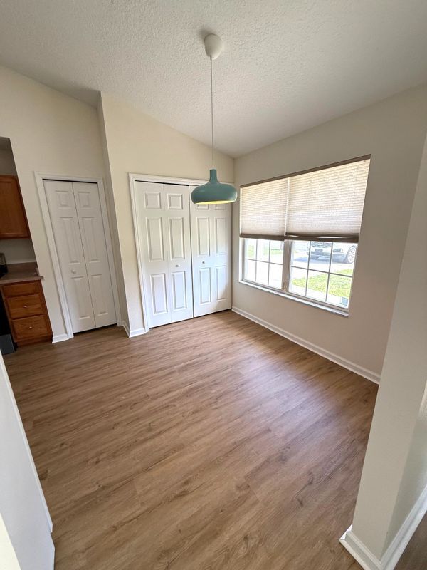 Foto del edificio - 1111 SW Yorktown Glen