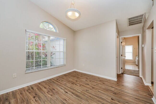 Foto del edificio - 10232 Arrow Creek Rd